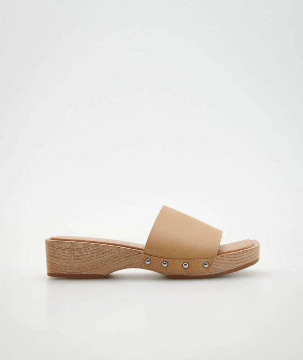 Imitation leather slippers