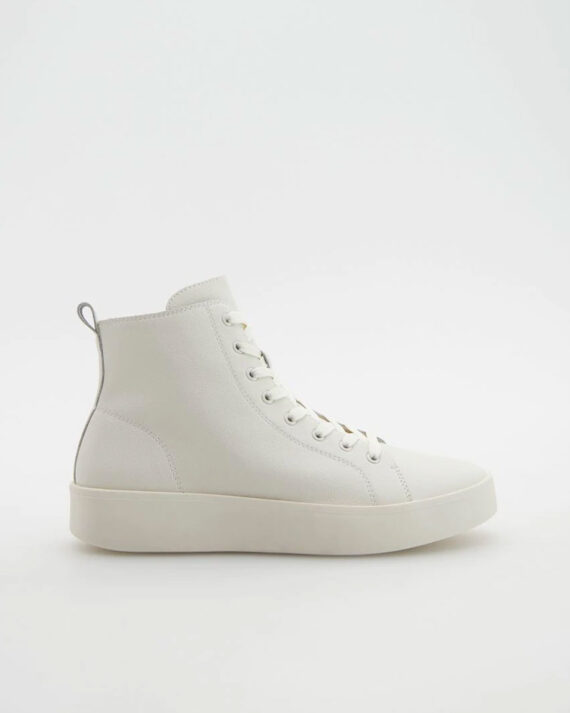 Leather trainers